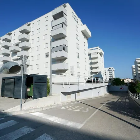Apartment Lummy Zadar